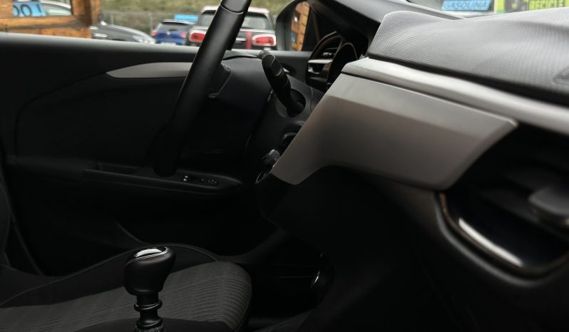 OPEL CORSA 1.5 D EDITION completo