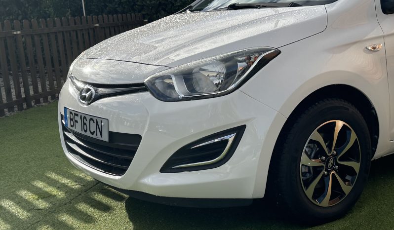 HYUNDAI I20 1.1 CRDI completo