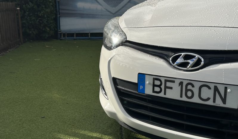 HYUNDAI I20 1.1 CRDI completo