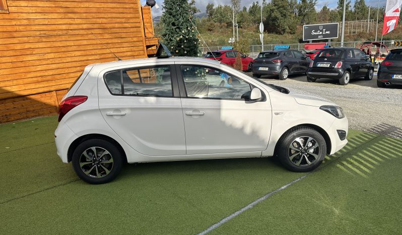 HYUNDAI I20 1.1 CRDI completo