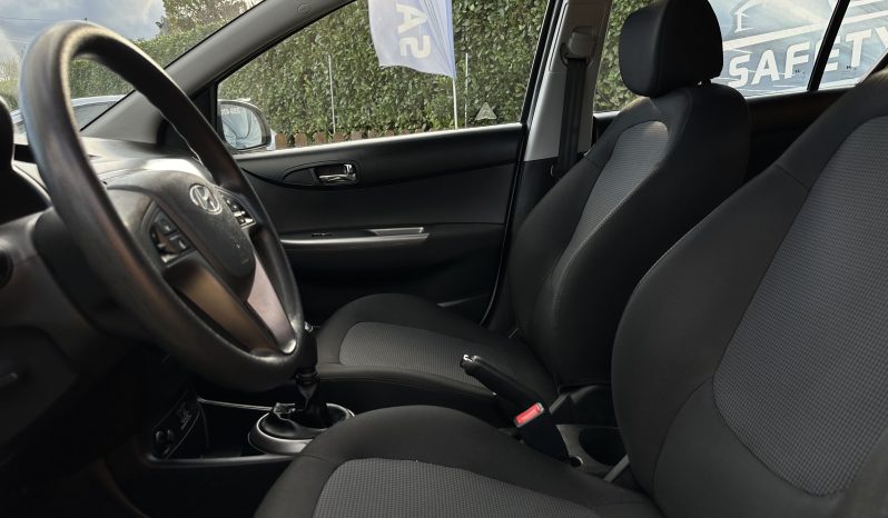 HYUNDAI I20 1.1 CRDI completo
