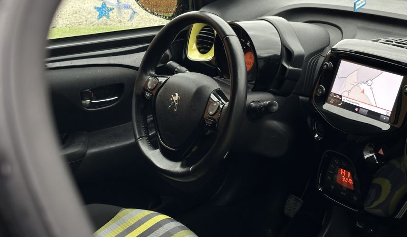 PEUGEOT 108 TOP! 1.0 VTI ALLURE completo