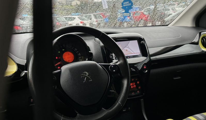 PEUGEOT 108 TOP! 1.0 VTI ALLURE completo