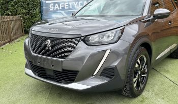 PEUGEOT 2008 1.5 BlueHDi Allure Pack EAT8 completo