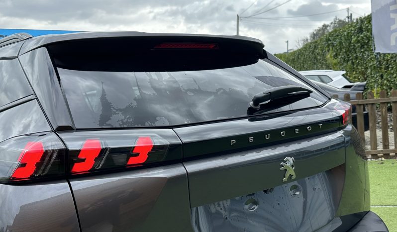 PEUGEOT 2008 1.5 BlueHDi Allure Pack EAT8 completo
