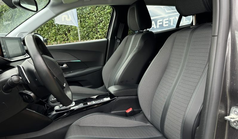 PEUGEOT 2008 1.5 BlueHDi Allure Pack EAT8 completo