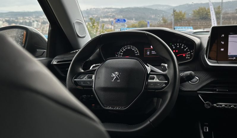 PEUGEOT 2008 1.5 BlueHDi Allure Pack EAT8 completo