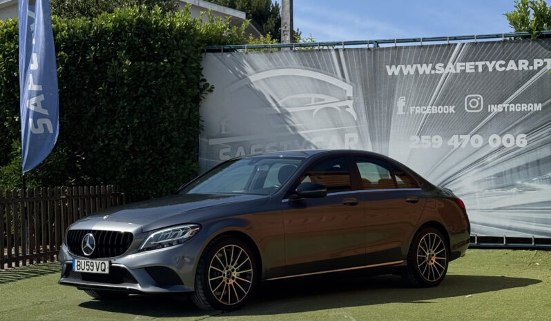 Mercedes-Benz C 200 Auto completo