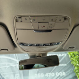 Mercedes-Benz C 200 Auto completo