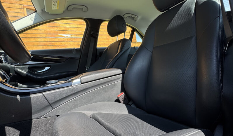 Mercedes-Benz C 200 Auto completo