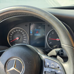 Mercedes-Benz C 200 Auto completo