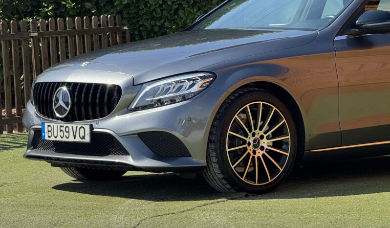 Mercedes-Benz C 200 Auto completo
