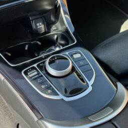 Mercedes-Benz C 200 Auto completo