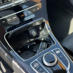 Mercedes-Benz C 200 Auto completo