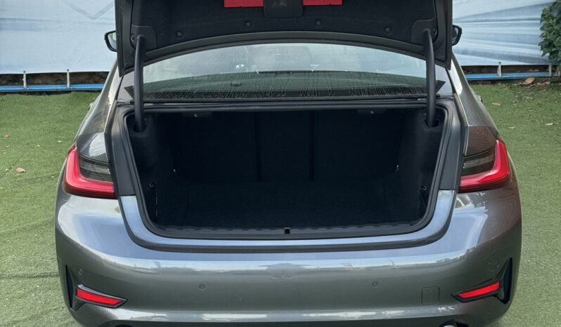 BMW 318 d Auto. completo