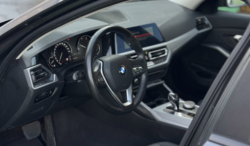 BMW 318 d Auto. completo