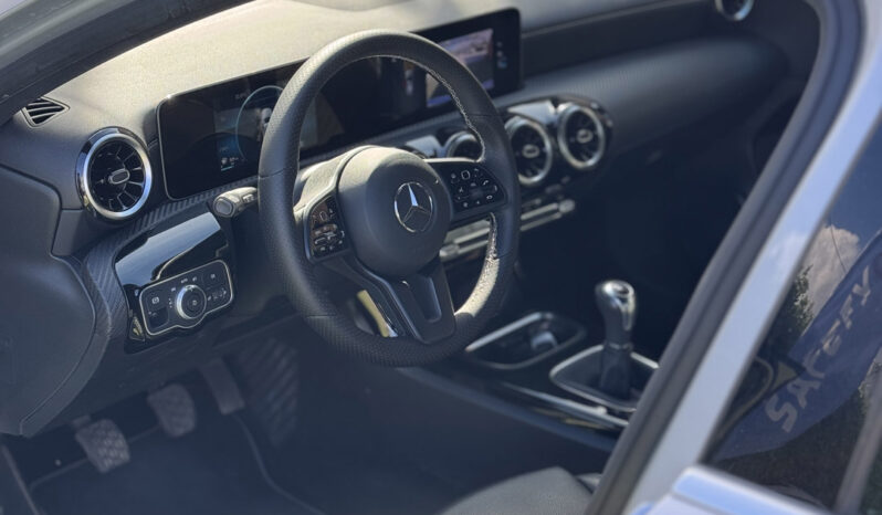 Mercedes-Benz A180 d Progressive completo