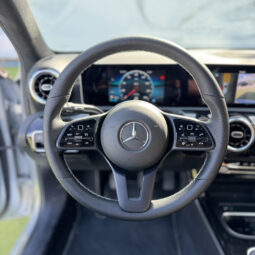 Mercedes-Benz A180 d Progressive completo