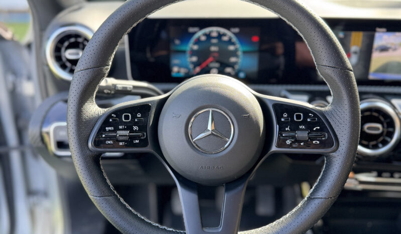 Mercedes-Benz A180 d Progressive completo