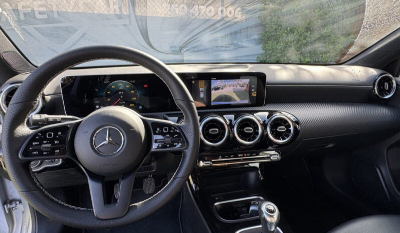 Mercedes-Benz A180 d Progressive completo