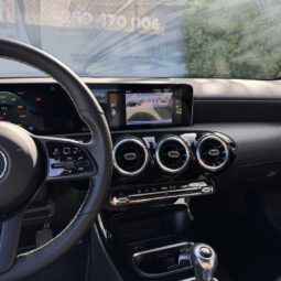 Mercedes-Benz A180 d Progressive completo