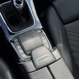 Mercedes-Benz A180 d Progressive completo