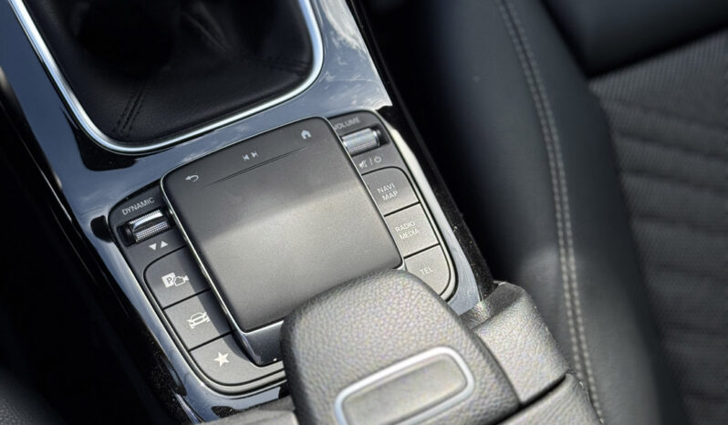 Mercedes-Benz A180 d Progressive completo