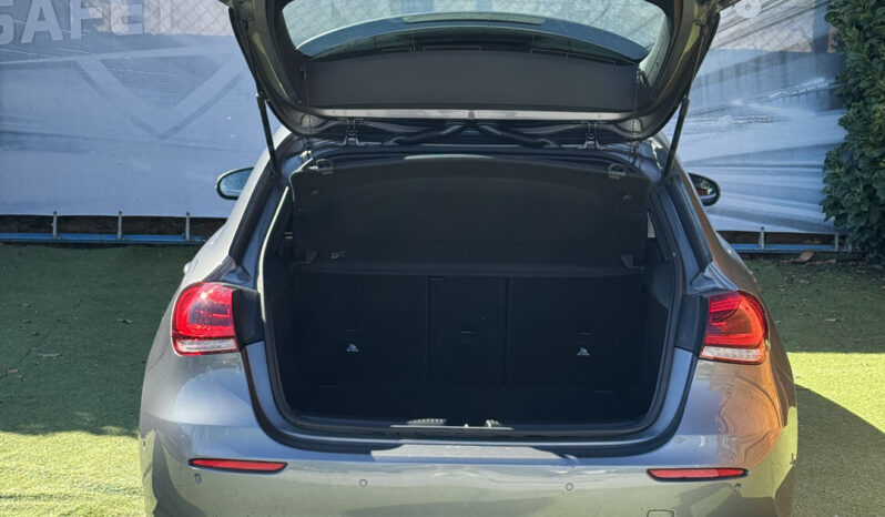 Mercedes-Benz A180d Style Plus Auto. completo