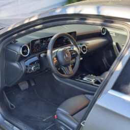 Mercedes-Benz A180d Style Plus Auto. completo