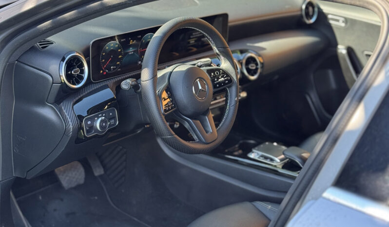 Mercedes-Benz A180d Style Plus Auto. completo