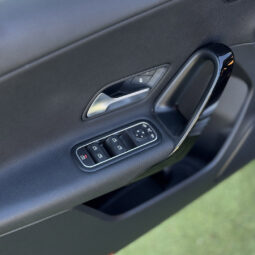 Mercedes-Benz A180d Style Plus Auto. completo