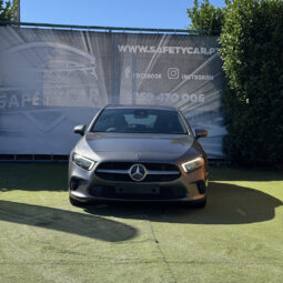 Mercedes-Benz A180d Style Plus Auto. completo
