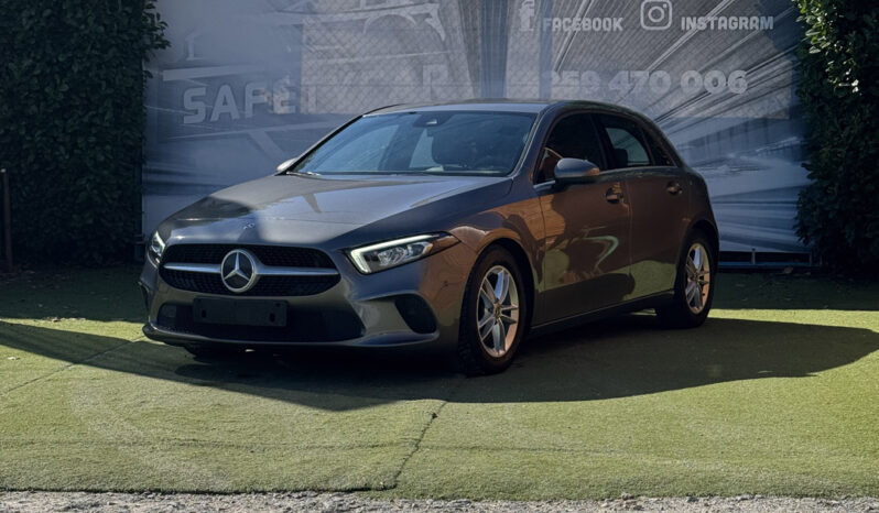 Mercedes-Benz A180d Style Plus Auto. completo