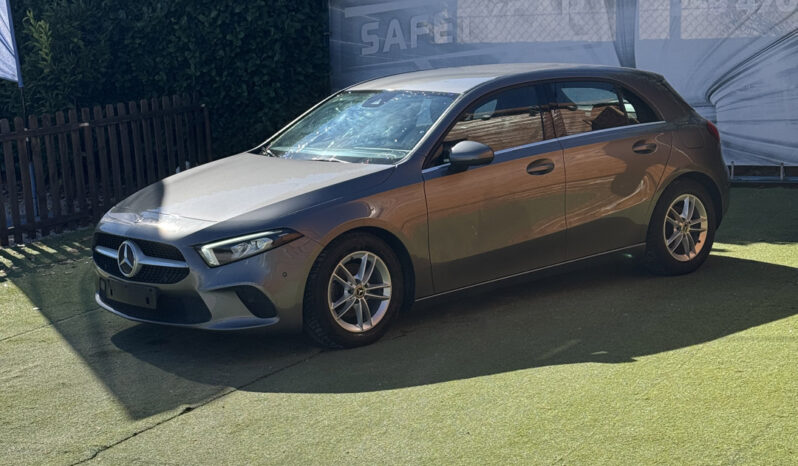 Mercedes-Benz A180d Style Plus Auto. completo