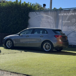 Mercedes-Benz A180d Style Plus Auto. completo