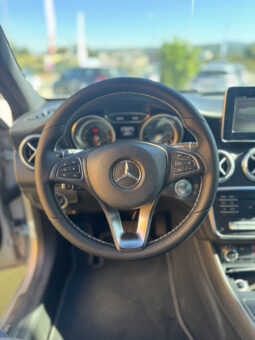 Mercedes-Benz A 180d Urban Auto completo