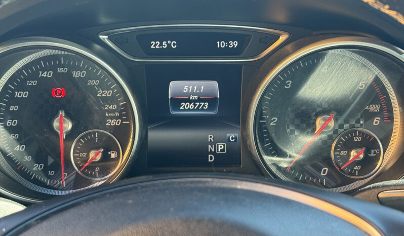 Mercedes-Benz A 180d Urban Auto completo