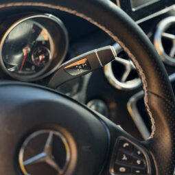 Mercedes-Benz A 180d Urban Auto completo