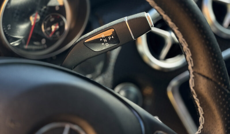 Mercedes-Benz A 180d Urban Auto completo