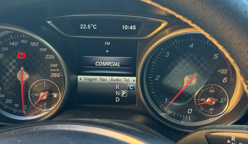 Mercedes-Benz A 180d Urban Auto completo