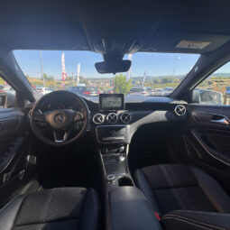 Mercedes-Benz A 180d Urban Auto completo