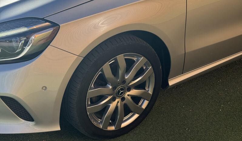 Mercedes-Benz A 180d Urban Auto completo