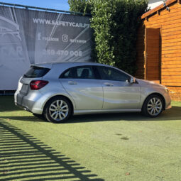 Mercedes-Benz A 180d Urban Auto completo