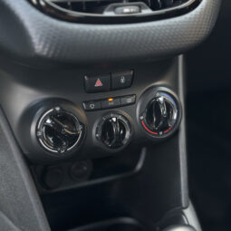 Peugeot 208 1.2 PureTech Signature completo