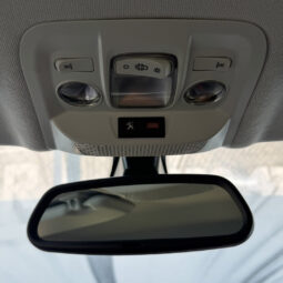 Peugeot 208 1.2 PureTech Signature completo