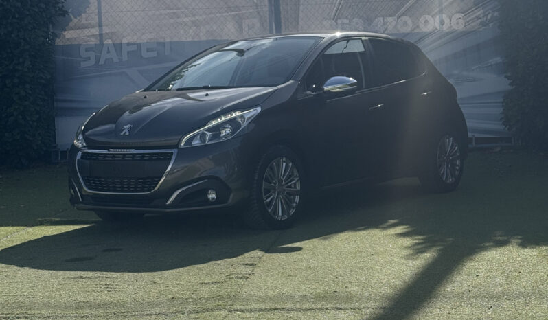 Peugeot 208 1.2 PureTech Signature completo