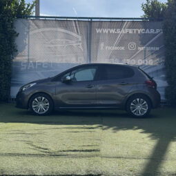 Peugeot 208 1.2 PureTech Signature completo