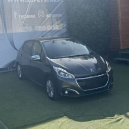 Peugeot 208 1.2 PureTech Signature completo