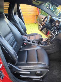 Mercedes-Benz A180 d Pack AMG completo