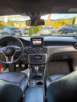 Mercedes-Benz A180 d Pack AMG completo